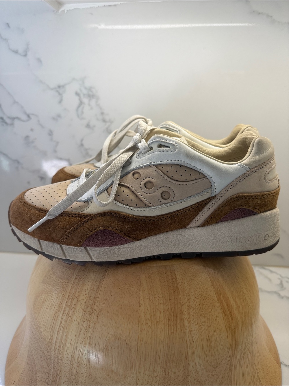 Saucony Beige and Brown Suede Lace-Up Sneakers unisex size